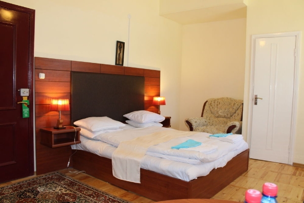 Diligence Hotel (Dilijan)